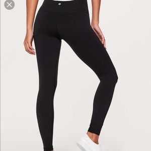 Lululemon Align 28” in Black